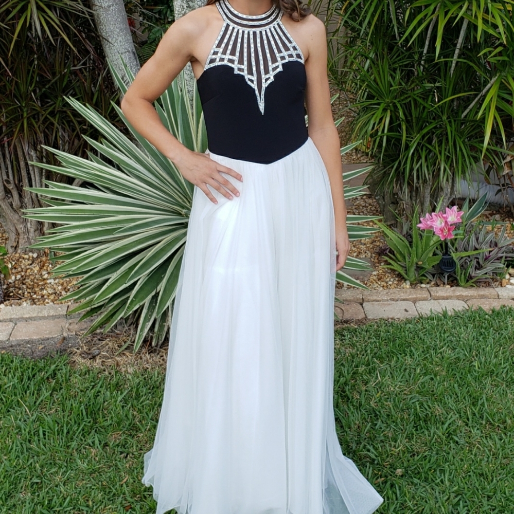 Elegant Floor Length Black Tie Dress